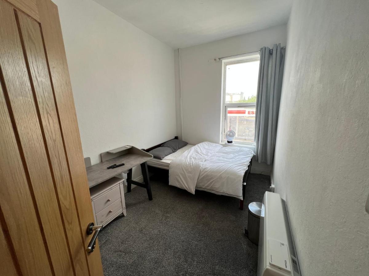 Room In New Flat Walsall Exterior foto